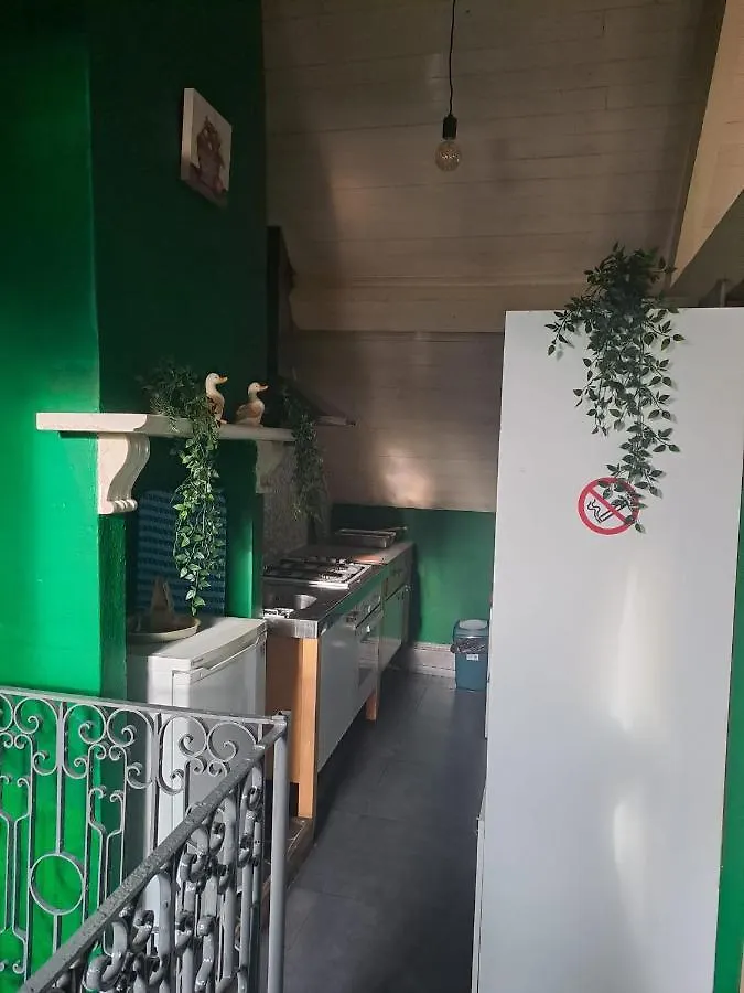 The Green Retromodern Duplex Apartment Antwerp 0*,